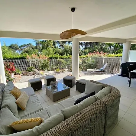 Appartement Rez-de-jardin 6 - Acces Direct A La Calvi (Corsica)
