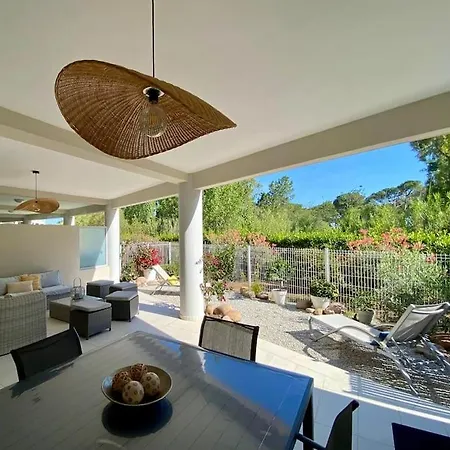 Appartement Rez-de-jardin 6 - Acces Direct A La Calvi (Corsica)