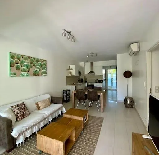 Rez-de-jardin 6 - Acces Direct A La * Calvi (Corsica)